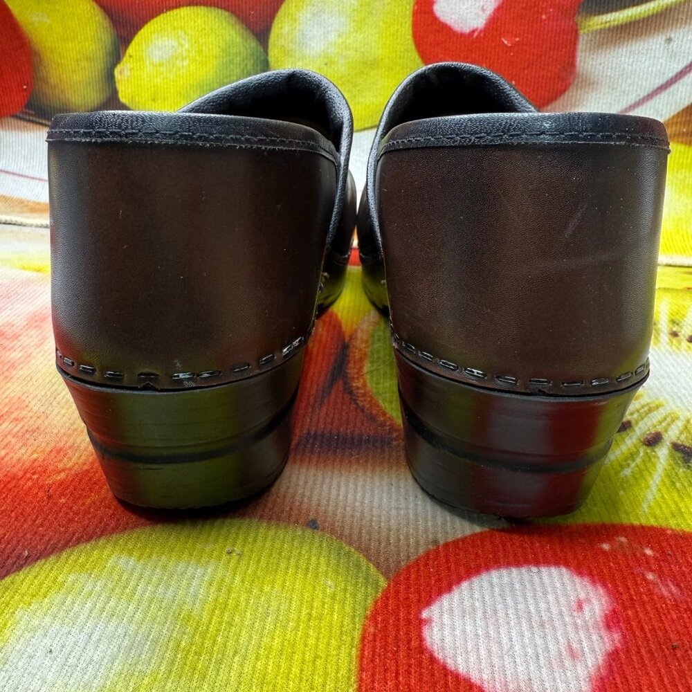 Sanita Original Danish Clogs Womens Size 40 Wide Brown Leather - Picture 3 of 9